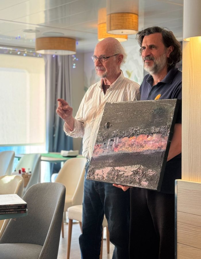 .

CREDIT: Misha Vallejo Prut / Schmidt Ocean Institute